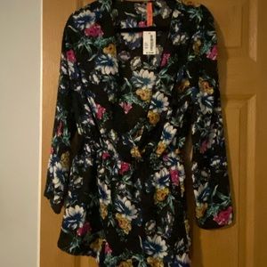 NWT south moon under floral romper size large